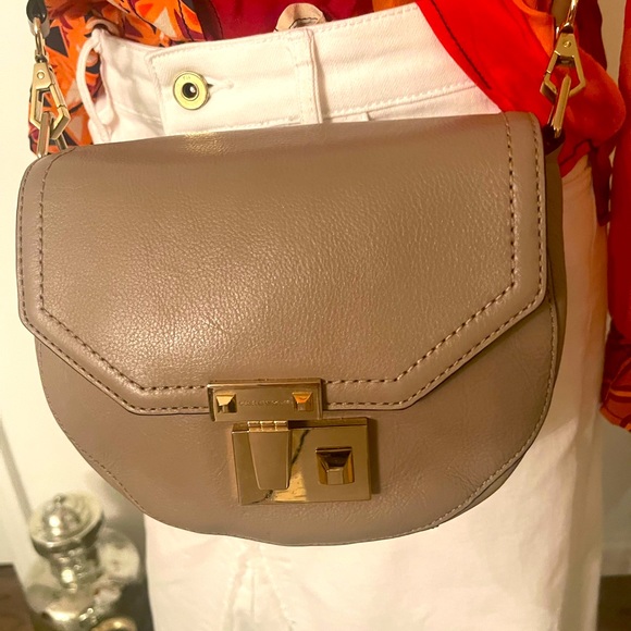 Rebecca Minkoff leather gray crossbody. Small signs of use on front hardware. - Picture 1 of 9